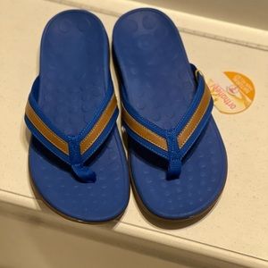 Womens Orthaheel Tide Thong. Size 8. NWT!!